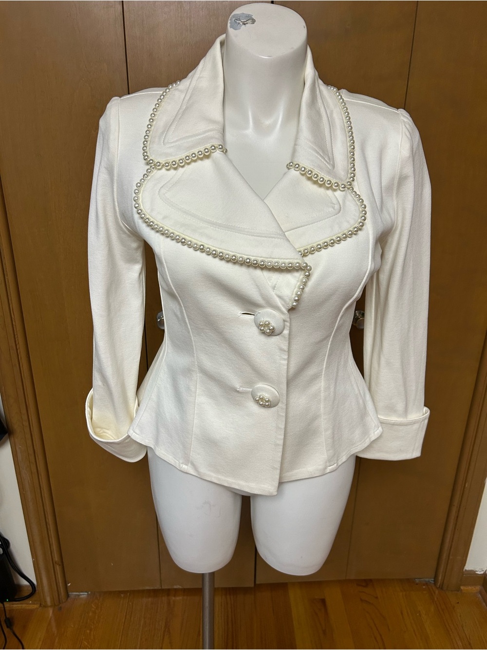 Vintage Ivory Pearl-Trim Feminine Tailored Blazer